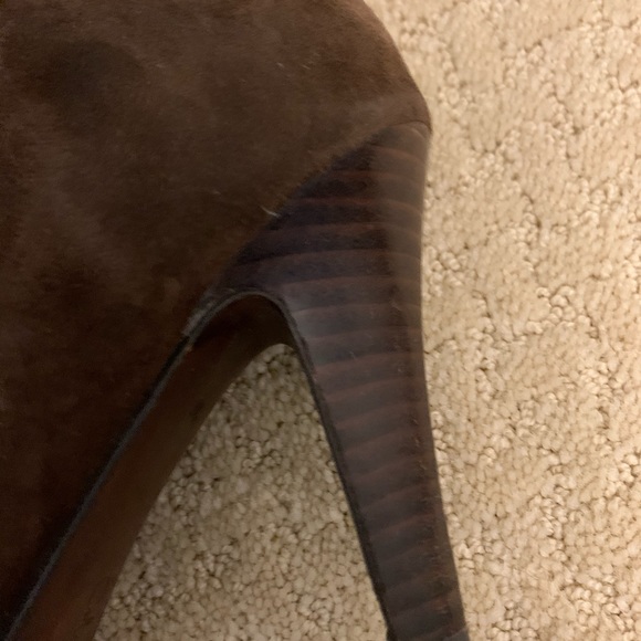 Boots - Picture 4 of 11